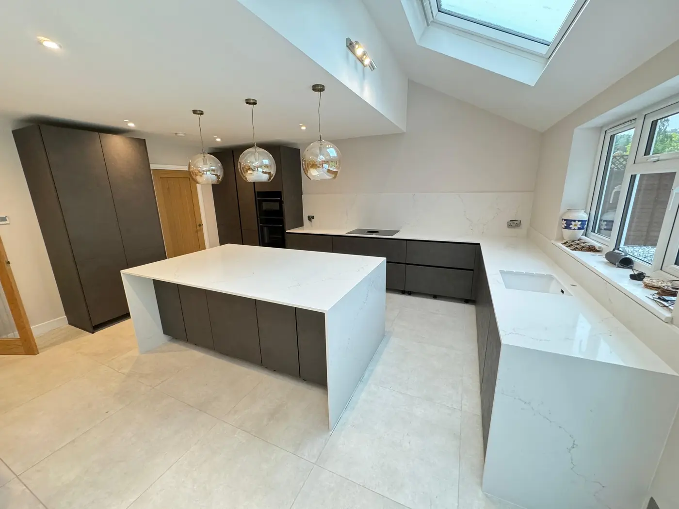 Misterio Delux quartz kitchen worktops