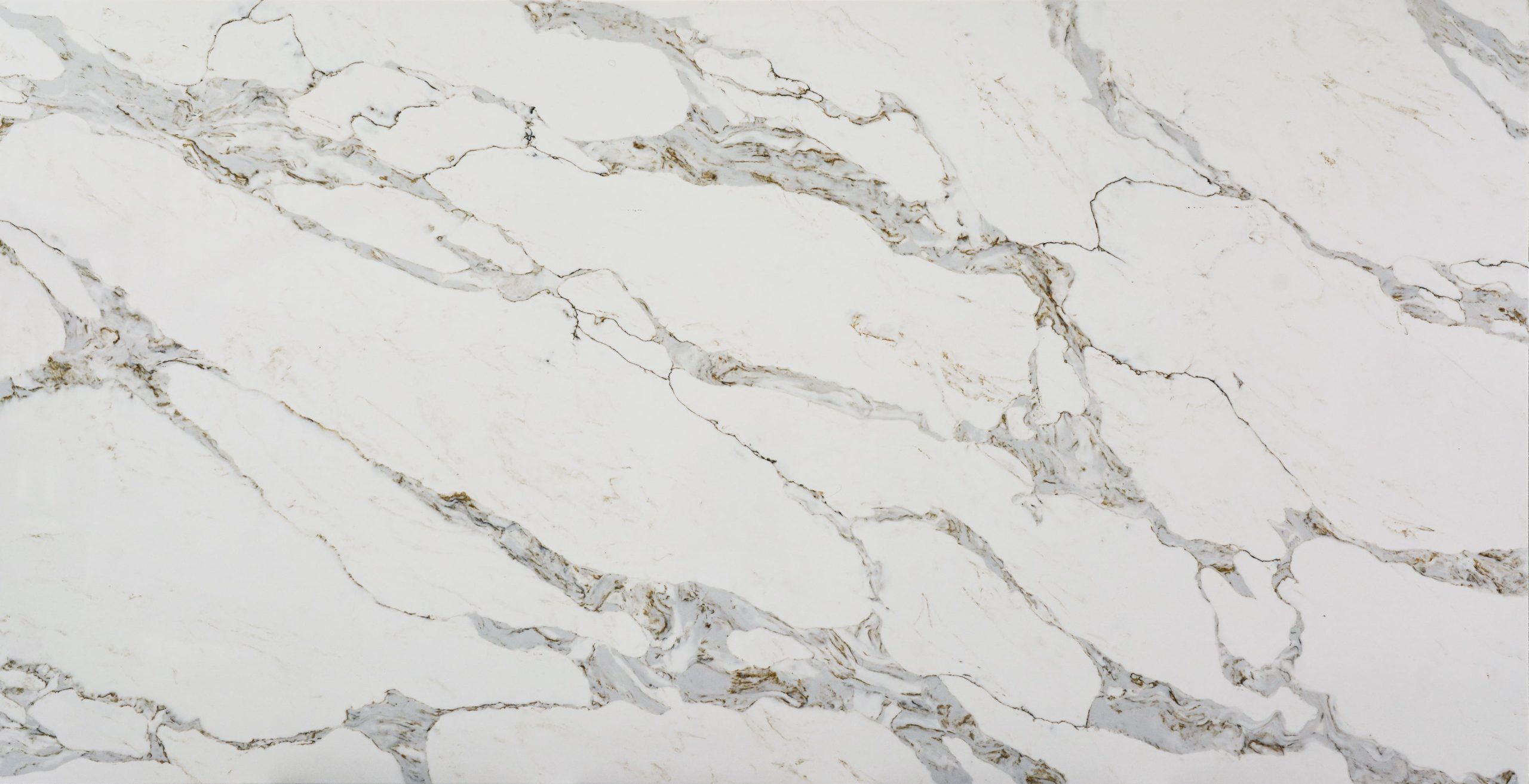 MONTCLAIR-quartz-classic-quartz-local-quartz-supply-kitchen-worktops-templating-fitting-coutertops-buckinghamshire